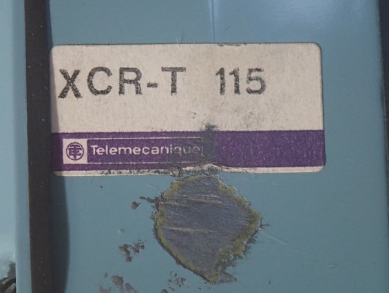Выключатель концевой рычаг Telemecanique XCR-T115