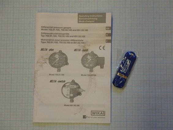 Дифманометр WIKA DELTA-comb 0-0.04MPa 702.02.100 Cont 850.3 Pressure Gauge With Alarm Contacts