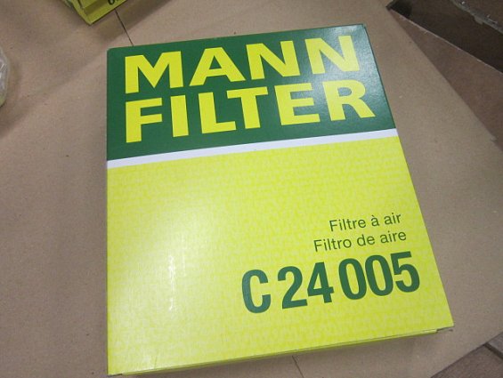 Фильтр воздушный mann-filter c24005 4011558008918 toyota 17801-21050 двигателя 1ZR 1.6