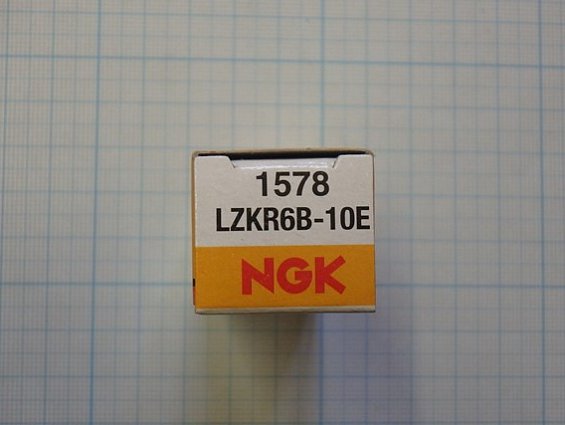 Свеча зажигания NGK LZKR6B-10E 1578 для автомобиля Kia Rio