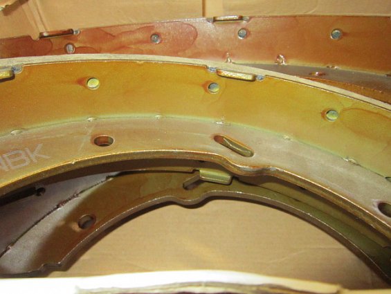 Колодки тормозные барабанные задние для автомобиля MITSUBISHI CANTER Шасси FN6653 FE5668EV JNBK ЯП