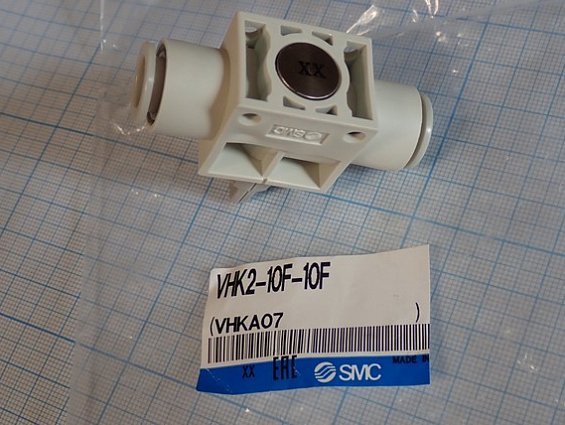 Пневмоклапан ручной SMC VHK2-10F-10F