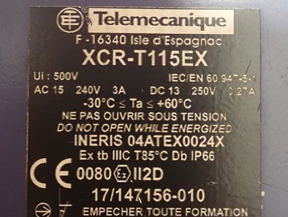 Выключатель концевой рычаг Telemecanique XCR-T115EX 240V 3А БЫВШИЙ В УПОТРЕБЛЕНИИ